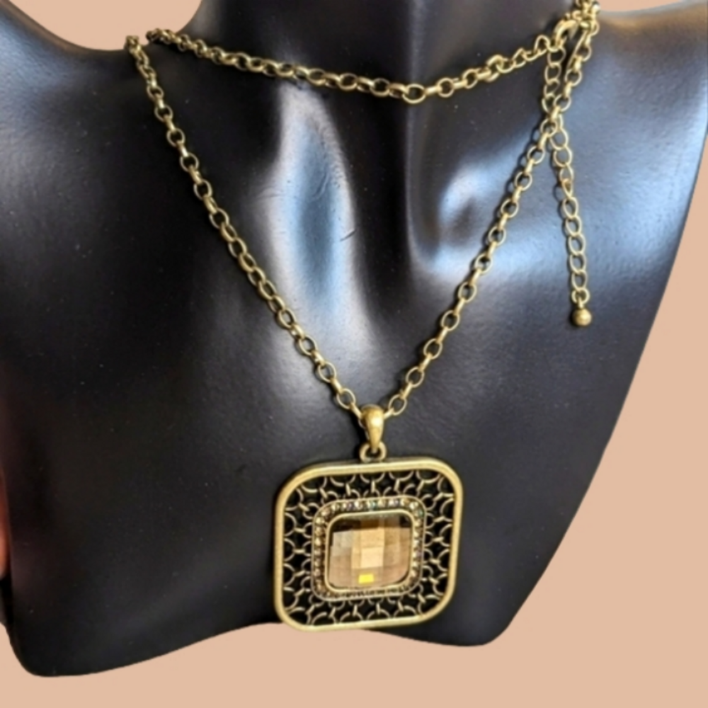 Vintage Lia Sophia Crystal and Rhinestone Pendant Necklace